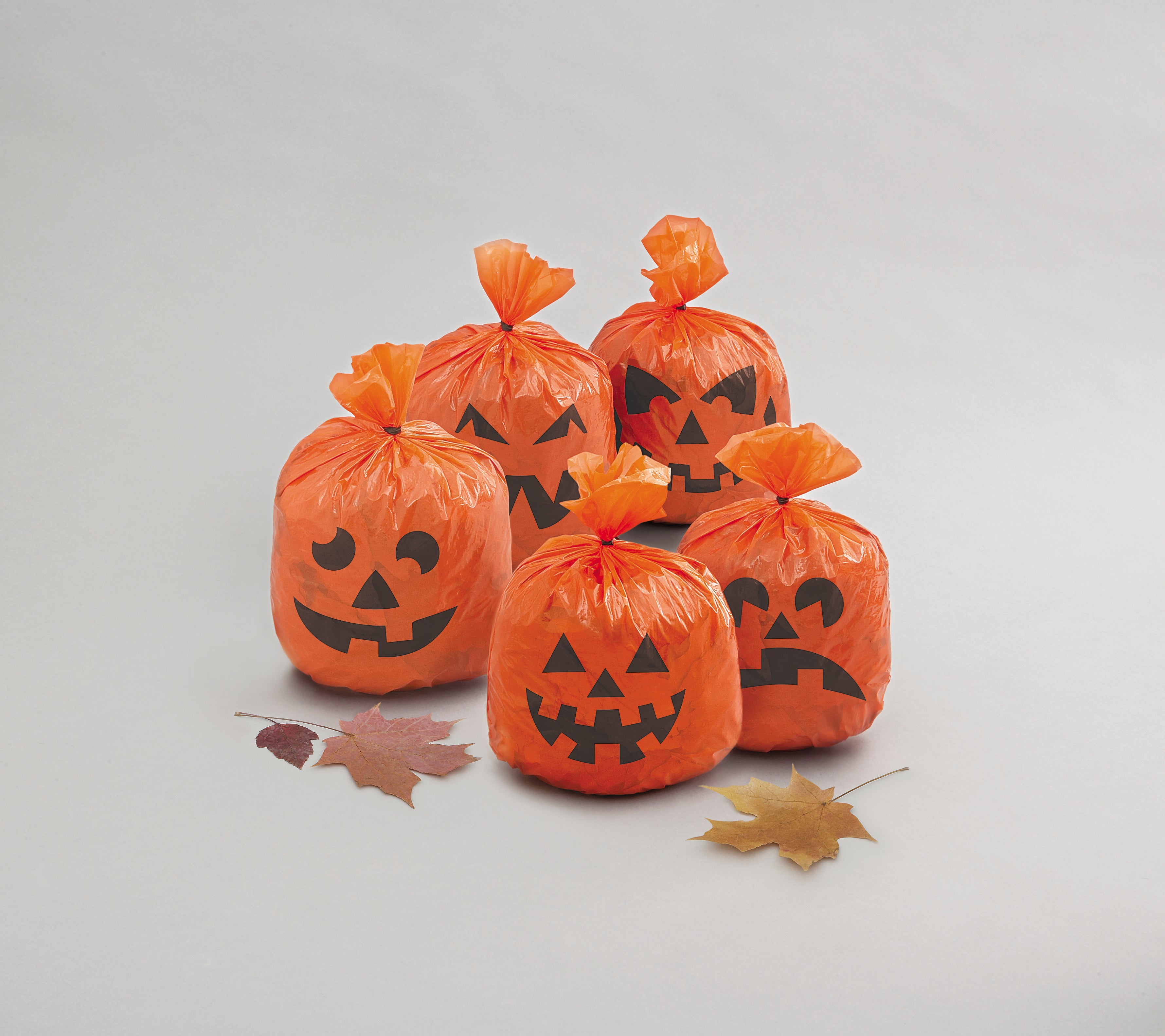 Pumpkin Hanging Leaf Bags – 20ct Mini  Leaf Bags Hanging Halloween Decorations | Outdoor Pumpkin Decor